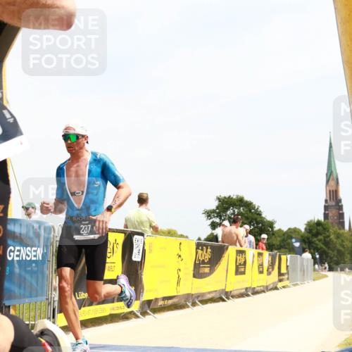 22.06.2025 - Viking Triathlon H.Heesch http://msf.ph/oto/8080146 22.06.2025 12:58:30 Laufen 173, 237 meine-sportfotos.de