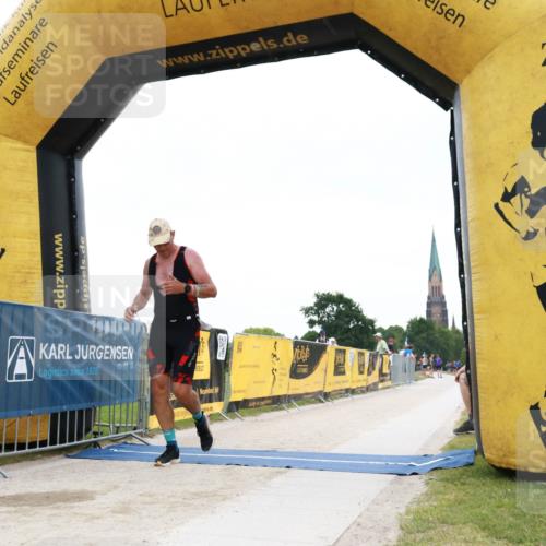 22.06.2025 - Viking Triathlon H.Heesch http://msf.ph/oto/8080188 22.06.2025 16:07:57 Laufen 327 meine-sportfotos.de