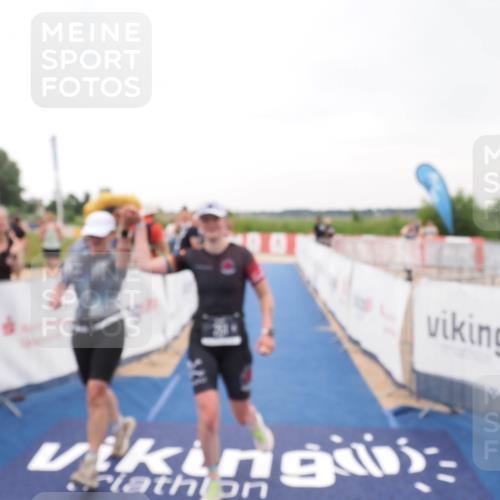 22.06.2025 - Viking Triathlon MichiJ http://msf.ph/oto/8080213 22.06.2025 16:05:38 Ziel 251, 454 meine-sportfotos.de