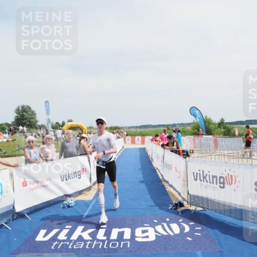 22.06.2025 - Viking Triathlon MichiJ http://msf.ph/oto/8080263 22.06.2025 14:20:06 Ziel 401 meine-sportfotos.de