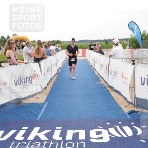 22.06.2025 - Viking Triathlon MichiJ http://msf.ph/oto/8080268 22.06.2025 15:56:43 Ziel 261, 306 meine-sportfotos.de