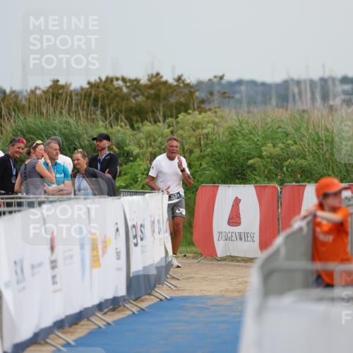 22.06.2025 - Viking Triathlon Yannick Fuchs http://msf.ph/oto/8080292 22.06.2025 16:53:24 Ziel  meine-sportfotos.de
