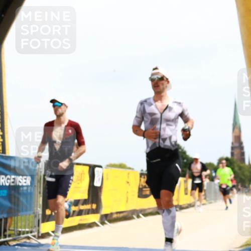 22.06.2025 - Viking Triathlon H.Heesch http://msf.ph/oto/8080294 22.06.2025 13:04:31 Laufen 1, 527, 536, 654 meine-sportfotos.de