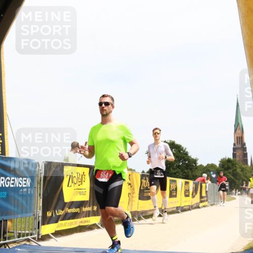 22.06.2025 - Viking Triathlon H.Heesch http://msf.ph/oto/8080316 22.06.2025 13:04:34 Laufen 1, 435, 527, 536, 654 meine-sportfotos.de