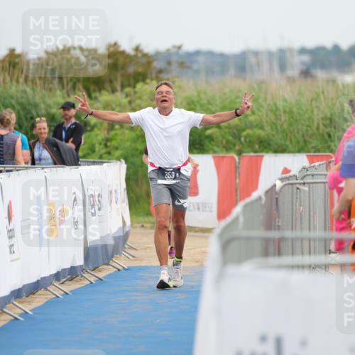 22.06.2025 - Viking Triathlon Yannick Fuchs http://msf.ph/oto/8080321 22.06.2025 16:53:30 Ziel  meine-sportfotos.de