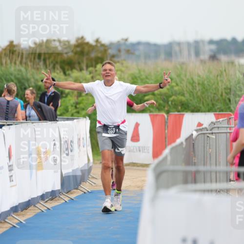 22.06.2025 - Viking Triathlon Yannick Fuchs http://msf.ph/oto/8080332 22.06.2025 16:53:31 Ziel  meine-sportfotos.de