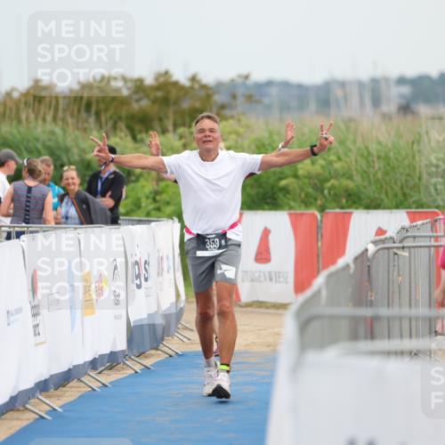 22.06.2025 - Viking Triathlon Yannick Fuchs http://msf.ph/oto/8080336 22.06.2025 16:53:31 Ziel  meine-sportfotos.de