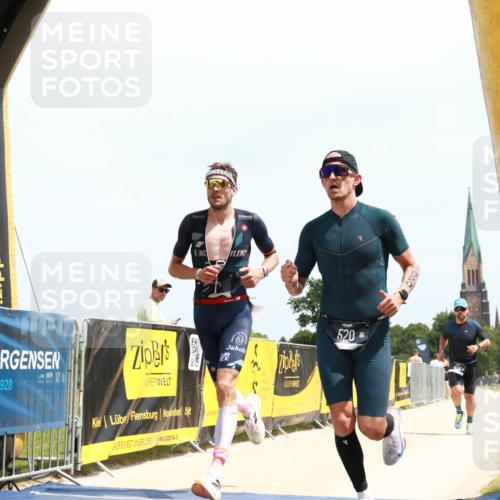 22.06.2025 - Viking Triathlon H.Heesch http://msf.ph/oto/8080346 22.06.2025 13:04:45 Laufen 434, 520, 557, 641 meine-sportfotos.de