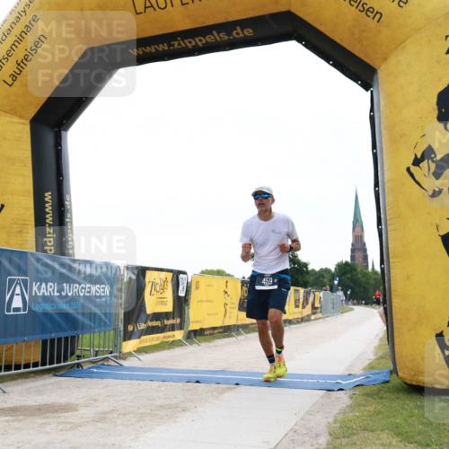 22.06.2025 - Viking Triathlon H.Heesch http://msf.ph/oto/8080352 22.06.2025 16:16:40 Laufen 263, 459 meine-sportfotos.de