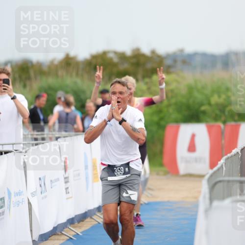 22.06.2025 - Viking Triathlon Yannick Fuchs http://msf.ph/oto/8080375 22.06.2025 16:53:33 Ziel 359, 436 meine-sportfotos.de