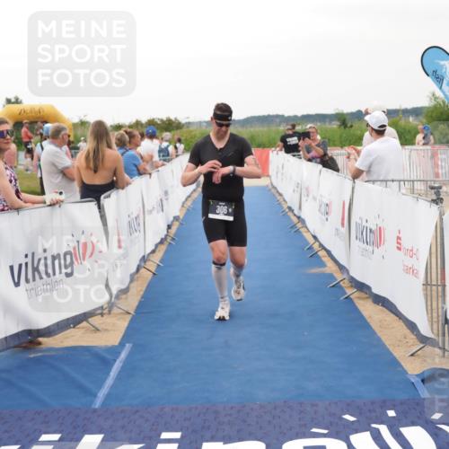 22.06.2025 - Viking Triathlon MichiJ http://msf.ph/oto/8080385 22.06.2025 15:56:44 Ziel 261, 306 meine-sportfotos.de