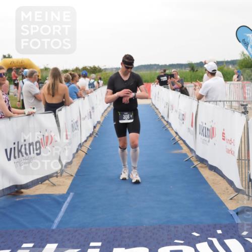 22.06.2025 - Viking Triathlon MichiJ http://msf.ph/oto/8080403 22.06.2025 15:56:44 Ziel 261, 306 meine-sportfotos.de