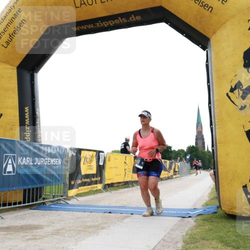 22.06.2025 - Viking Triathlon H.Heesch http://msf.ph/oto/8080413 22.06.2025 16:20:01 Laufen 89 meine-sportfotos.de