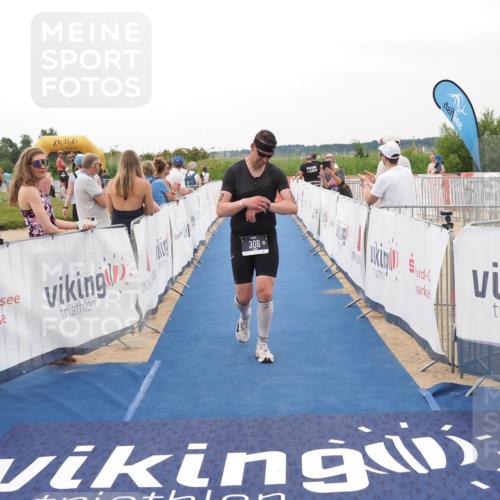 22.06.2025 - Viking Triathlon MichiJ http://msf.ph/oto/8080427 22.06.2025 15:56:44 Ziel 261, 306 meine-sportfotos.de