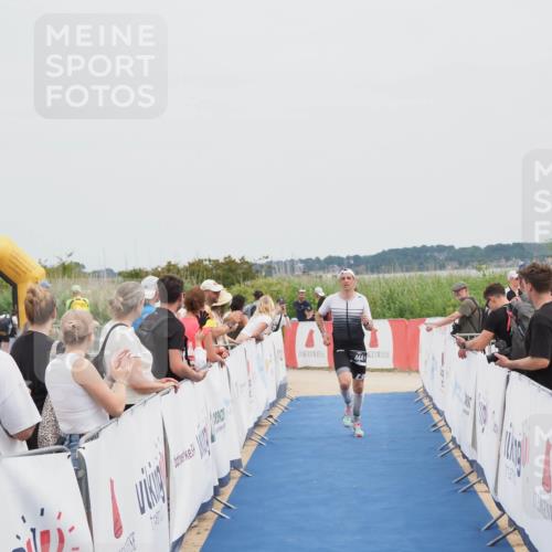 22.06.2025 - Viking Triathlon MichiJ http://msf.ph/oto/8080440 22.06.2025 14:40:40 Ziel 444 meine-sportfotos.de