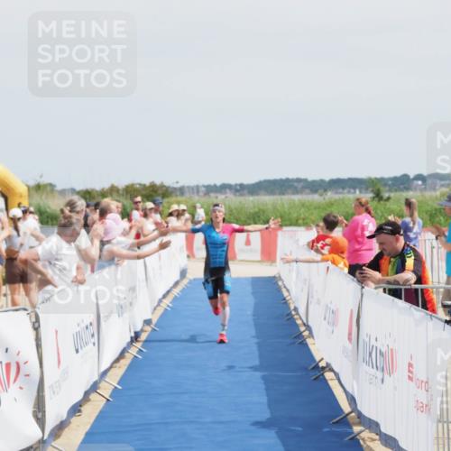 22.06.2025 - Viking Triathlon MichiJ http://msf.ph/oto/8080444 22.06.2025 14:20:32 Ziel 9 meine-sportfotos.de