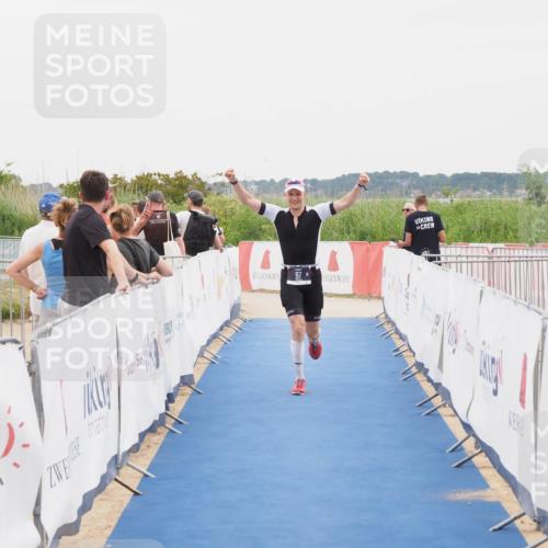 22.06.2025 - Viking Triathlon MichiJ http://msf.ph/oto/8080458 22.06.2025 16:09:58 Ziel 97 meine-sportfotos.de