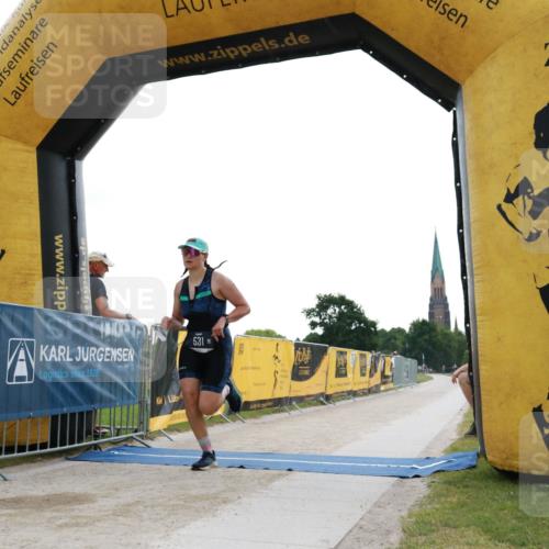 22.06.2025 - Viking Triathlon H.Heesch http://msf.ph/oto/8080467 22.06.2025 16:22:21 Laufen 425, 531 meine-sportfotos.de