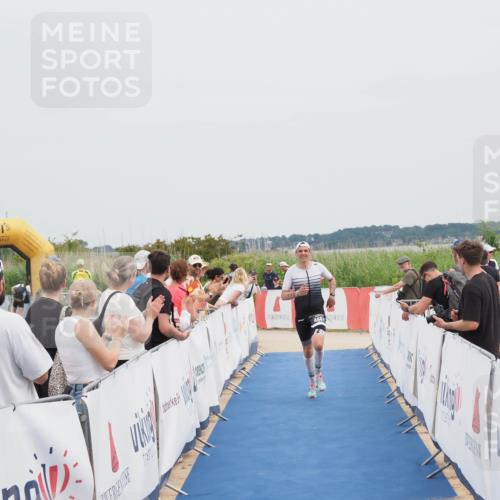 22.06.2025 - Viking Triathlon MichiJ http://msf.ph/oto/8080472 22.06.2025 14:40:41 Ziel 444 meine-sportfotos.de
