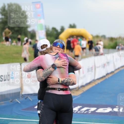 22.06.2025 - Viking Triathlon Yannick Fuchs http://msf.ph/oto/8080478 22.06.2025 16:54:20 Ziel 201 meine-sportfotos.de