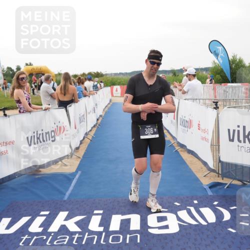 22.06.2025 - Viking Triathlon MichiJ http://msf.ph/oto/8080498 22.06.2025 15:56:45 Ziel 261, 306 meine-sportfotos.de