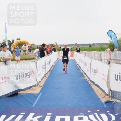 22.06.2025 - Viking Triathlon MichiJ http://msf.ph/oto/8080548 22.06.2025 16:09:59 Ziel 97 meine-sportfotos.de