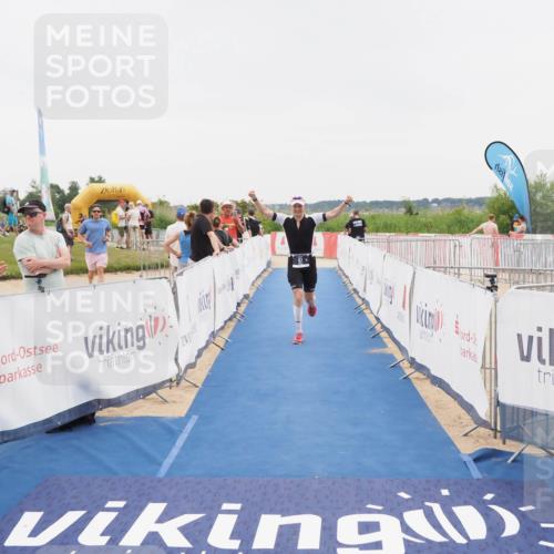 22.06.2025 - Viking Triathlon MichiJ http://msf.ph/oto/8080561 22.06.2025 16:09:59 Ziel 97 meine-sportfotos.de