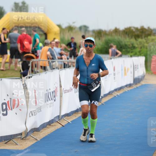 22.06.2025 - Viking Triathlon Yannick Fuchs http://msf.ph/oto/8080579 22.06.2025 16:56:17 Ziel 23 meine-sportfotos.de