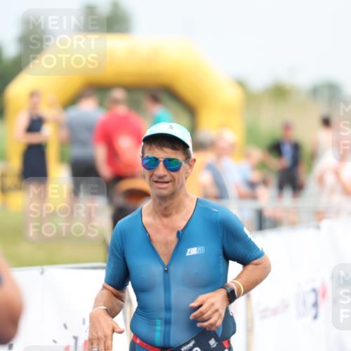 22.06.2025 - Viking Triathlon Yannick Fuchs http://msf.ph/oto/8080583 22.06.2025 16:56:19 Ziel 23 meine-sportfotos.de