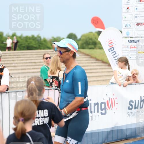 22.06.2025 - Viking Triathlon Yannick Fuchs http://msf.ph/oto/8080589 22.06.2025 16:56:23 Ziel 23 meine-sportfotos.de