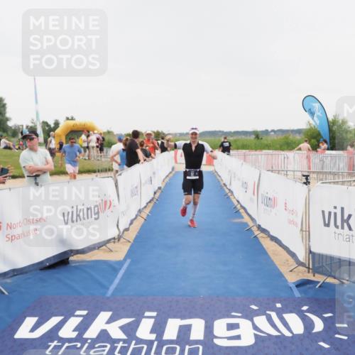 22.06.2025 - Viking Triathlon MichiJ http://msf.ph/oto/8080594 22.06.2025 16:10:00 Ziel 97 meine-sportfotos.de