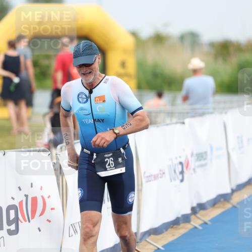 22.06.2025 - Viking Triathlon Yannick Fuchs http://msf.ph/oto/8080617 22.06.2025 16:59:20 Ziel 26 meine-sportfotos.de