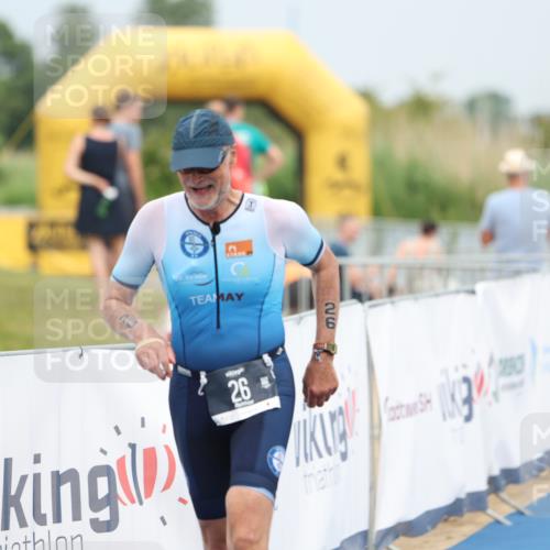 22.06.2025 - Viking Triathlon Yannick Fuchs http://msf.ph/oto/8080621 22.06.2025 16:59:21 Ziel 26 meine-sportfotos.de