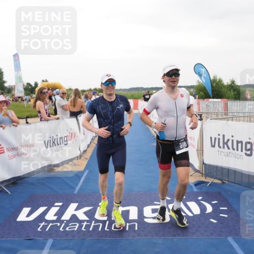 22.06.2025 - Viking Triathlon MichiJ http://msf.ph/oto/8080639 22.06.2025 15:56:58 Ziel 318, 328 meine-sportfotos.de