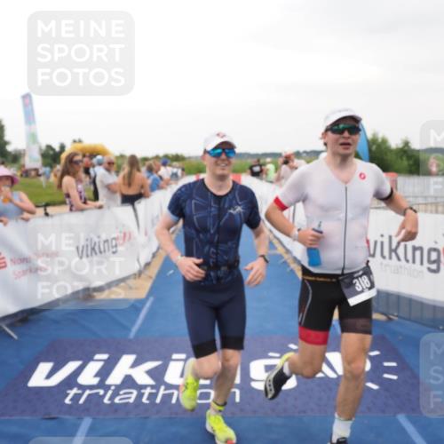 22.06.2025 - Viking Triathlon MichiJ http://msf.ph/oto/8080649 22.06.2025 15:56:58 Ziel 318, 328 meine-sportfotos.de