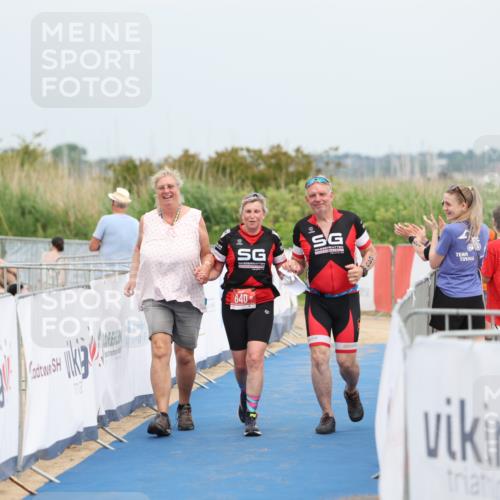 22.06.2025 - Viking Triathlon Yannick Fuchs http://msf.ph/oto/8080652 22.06.2025 16:59:28 Ziel 640 meine-sportfotos.de