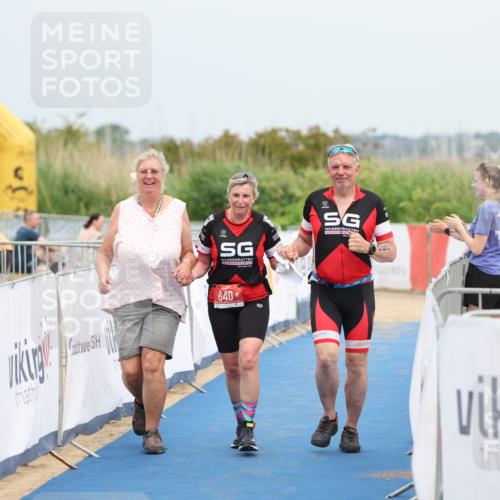 22.06.2025 - Viking Triathlon Yannick Fuchs http://msf.ph/oto/8080658 22.06.2025 16:59:29 Ziel 640 meine-sportfotos.de
