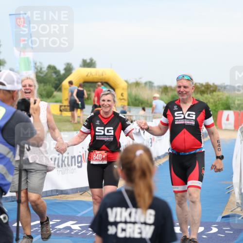 22.06.2025 - Viking Triathlon Yannick Fuchs http://msf.ph/oto/8080671 22.06.2025 16:59:33 Ziel 640 meine-sportfotos.de