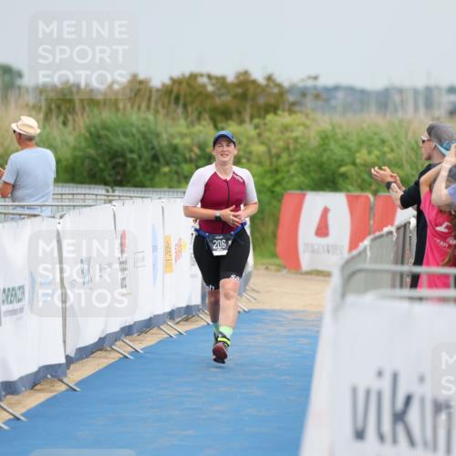 22.06.2025 - Viking Triathlon Yannick Fuchs http://msf.ph/oto/8080682 22.06.2025 17:00:47 Ziel 206 meine-sportfotos.de