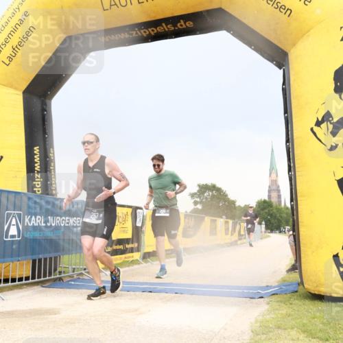 22.06.2025 - Viking Triathlon H.Heesch http://msf.ph/oto/8080685 22.06.2025 16:36:43 Laufen 267, 305 meine-sportfotos.de