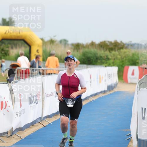 22.06.2025 - Viking Triathlon Yannick Fuchs http://msf.ph/oto/8080686 22.06.2025 17:00:50 Ziel 206 meine-sportfotos.de