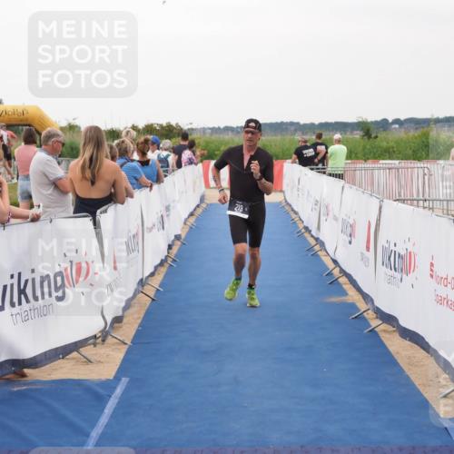 22.06.2025 - Viking Triathlon MichiJ http://msf.ph/oto/8080714 22.06.2025 15:57:44 Ziel 219 meine-sportfotos.de