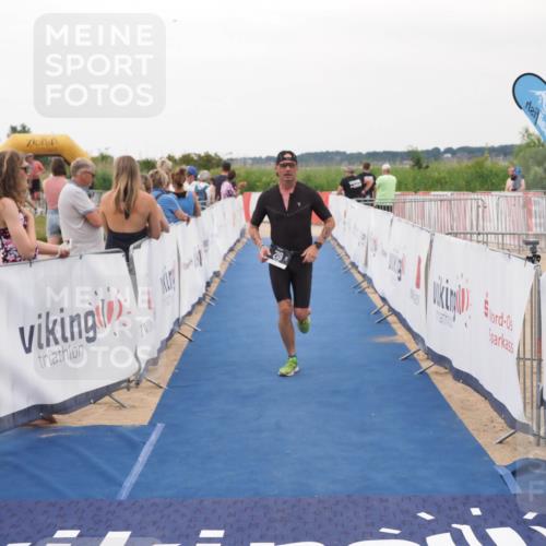 22.06.2025 - Viking Triathlon MichiJ http://msf.ph/oto/8080721 22.06.2025 15:57:44 Ziel 219 meine-sportfotos.de