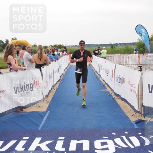 22.06.2025 - Viking Triathlon MichiJ http://msf.ph/oto/8080733 22.06.2025 15:57:45 Ziel 219 meine-sportfotos.de