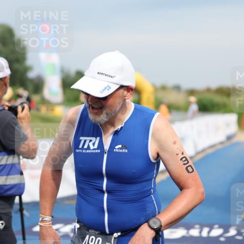 22.06.2025 - Viking Triathlon Yannick Fuchs http://msf.ph/oto/8080741 22.06.2025 17:01:58 Ziel 490 meine-sportfotos.de