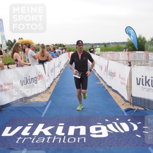 22.06.2025 - Viking Triathlon MichiJ http://msf.ph/oto/8080755 22.06.2025 15:57:45 Ziel 219 meine-sportfotos.de
