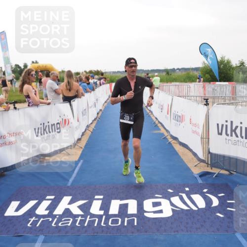 22.06.2025 - Viking Triathlon MichiJ http://msf.ph/oto/8080760 22.06.2025 15:57:45 Ziel 219 meine-sportfotos.de