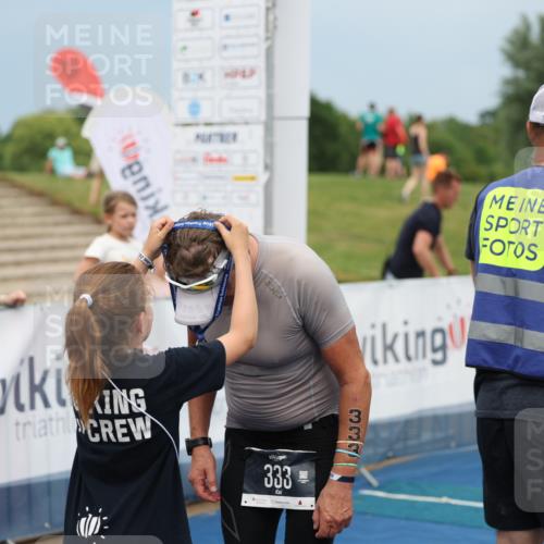 22.06.2025 - Viking Triathlon Yannick Fuchs http://msf.ph/oto/8080774 22.06.2025 17:03:38 Ziel 333 meine-sportfotos.de