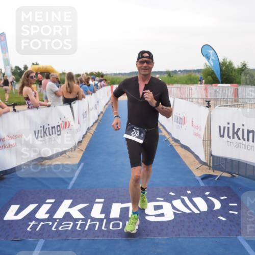 22.06.2025 - Viking Triathlon MichiJ http://msf.ph/oto/8080775 22.06.2025 15:57:46 Ziel 219 meine-sportfotos.de