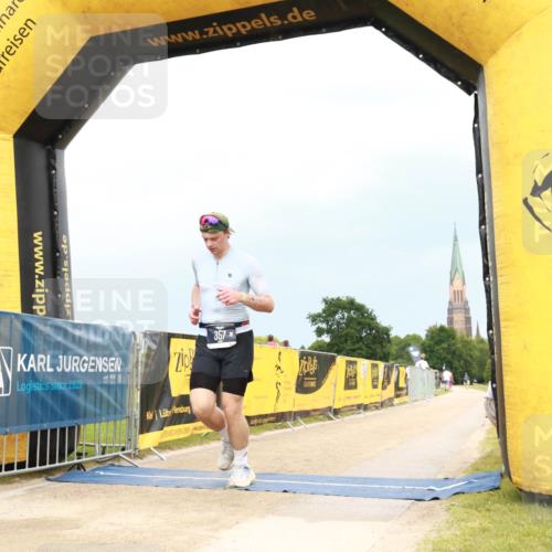 22.06.2025 - Viking Triathlon H.Heesch http://msf.ph/oto/8080799 22.06.2025 16:55:11 Laufen 357 meine-sportfotos.de